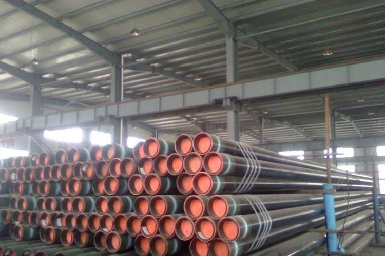 鑒于機(jī)械擦傷對石油油管腐蝕產(chǎn)生加速作用，建議在石油油管接箍上加一橡膠圈或在井斜嚴(yán)重部位加一扶正器